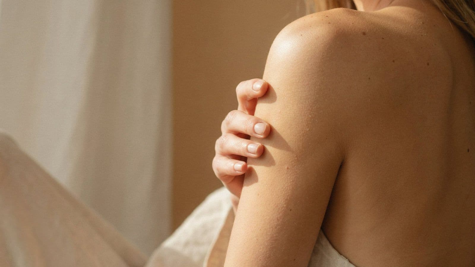 Why Your Skin Feels Dry Even When You Moisturise